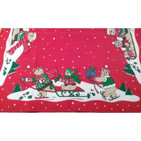 Vintage Set of 4 Christmas Napkins by Sunweave Linen Corporation - Picture 5 of 7